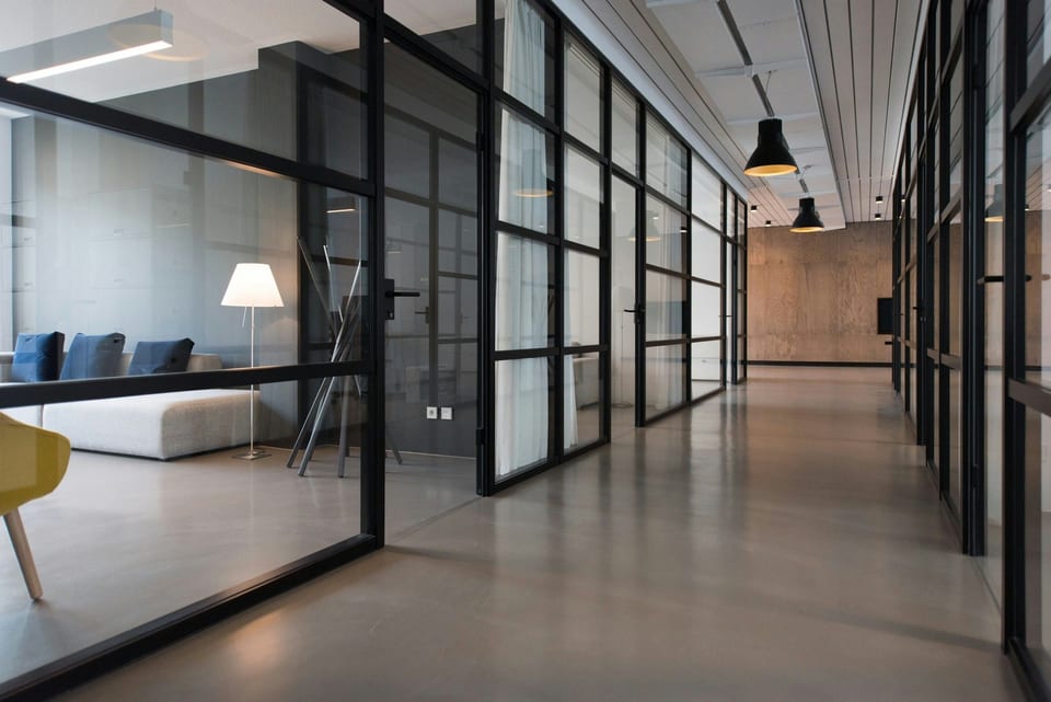 Business & corporate consulting